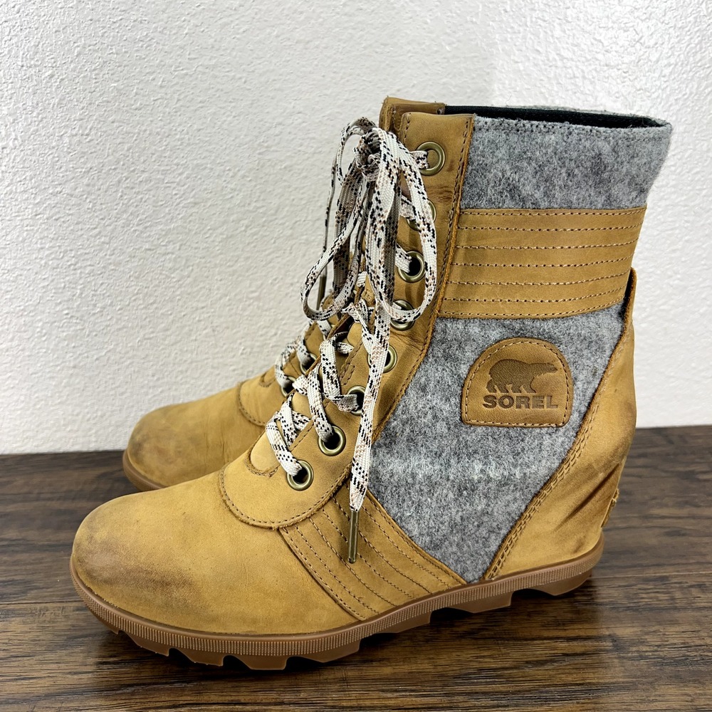 Sorel Tan and Gray Winter Boots